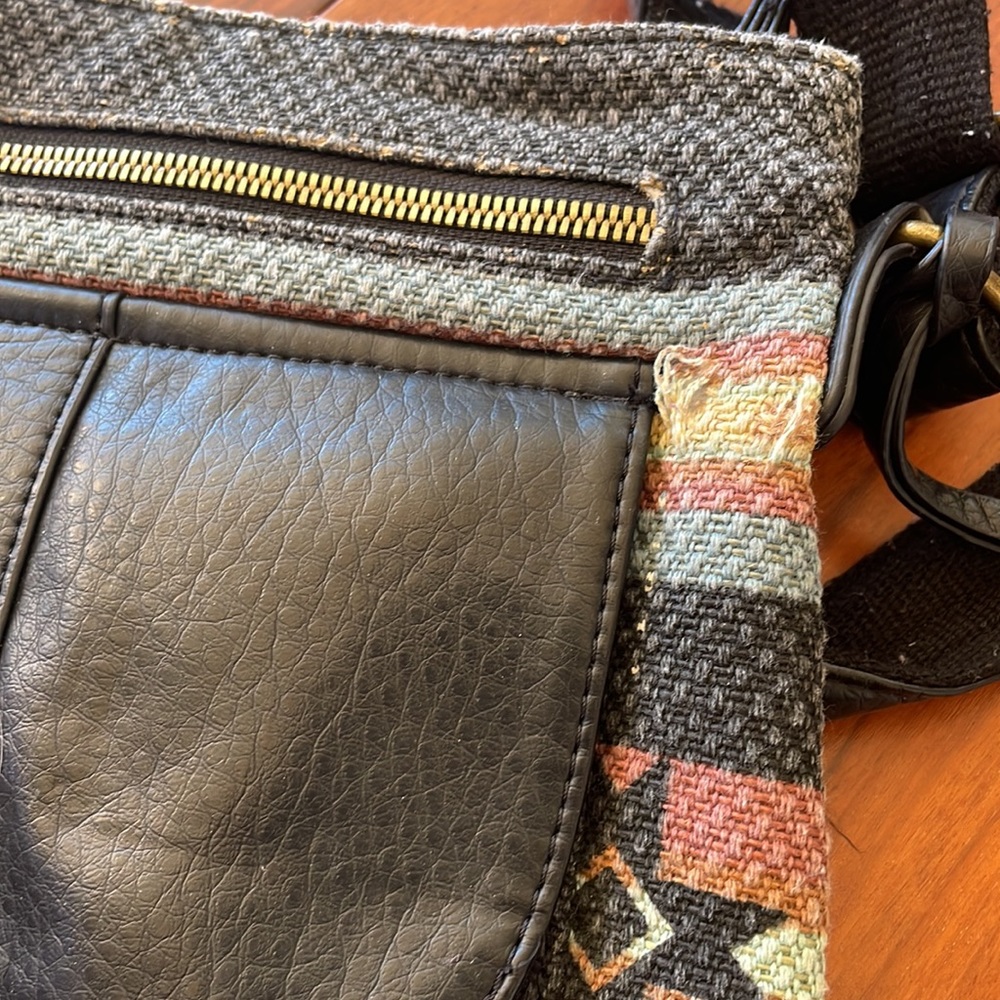 PISTIL HANDBAG - Picture 10 of 12